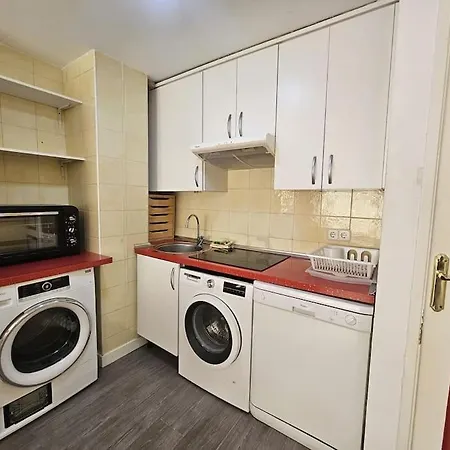 Apartamento Unico En Lucero Madrid Exterior photo